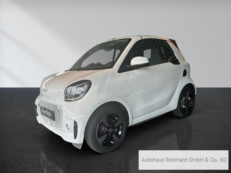 Weiß Gebraucht 2021 Smart ForTwo Electric Drive Passion Exclusive Cabrio | 12.350 € (Superpreis) - Bild 1/4