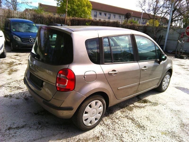 Gebraucht Renault Modus Dynamique 79 PS (58 kW) 2009 Grau Van / Kleinbus