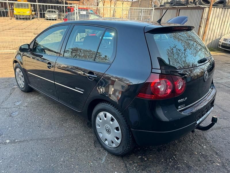 Gebraucht VW Golf VI Edition 80 PS (58 kW) 2008 Schwarz Kleinwagen