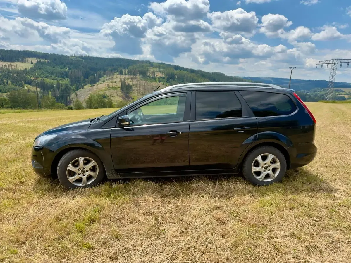 Gebraucht Ford Focus 125 PS (91 kW) 2009 Schwarz Kombi