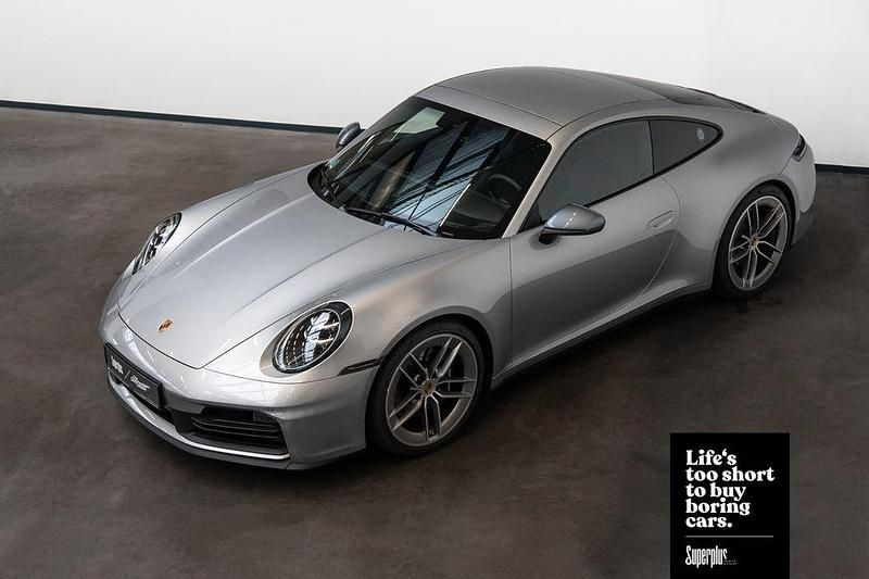 Gebraucht Porsche 992 394 PS (289 kW) 2025 Silber
