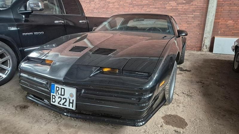 Schwarz Gebraucht 1988 Pontiac Trans Am Coupé | 19.000 € - Bild 1/4