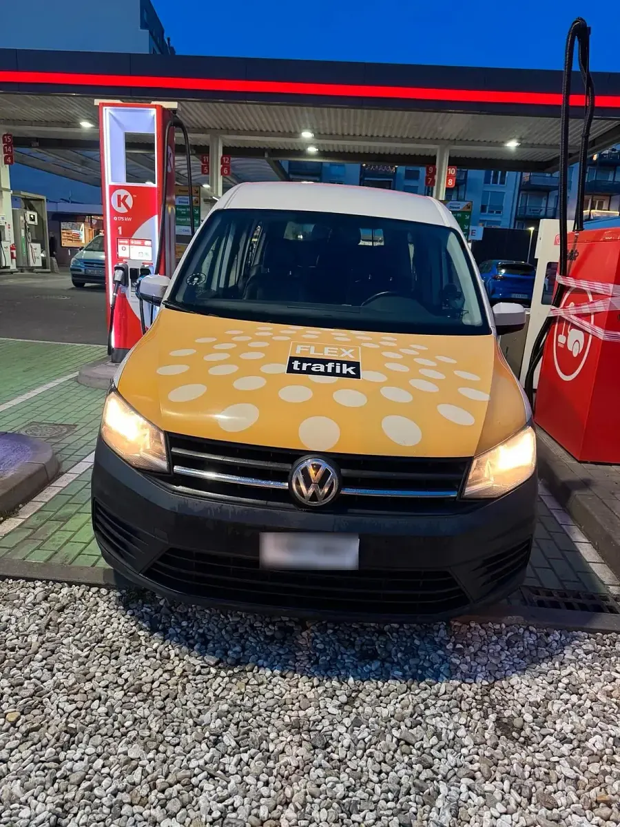 Gebraucht VW Caddy Maxi 102 PS (75 kW) 2018 Weiß Van / Kleinbus