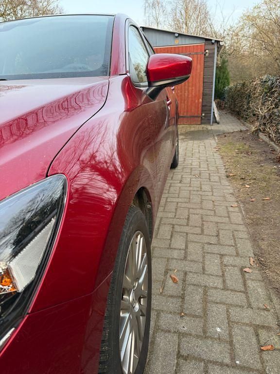 Gebraucht Mazda 2 90 PS (66 kW) 2020 Rot Limousine