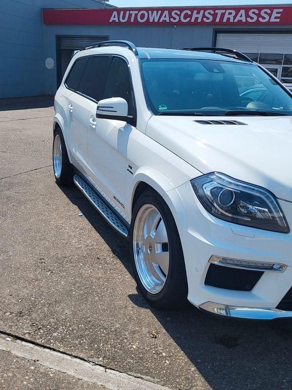 Gebraucht Mercedes GL350 258 PS (189 kW) 2014 Schwarz SUV