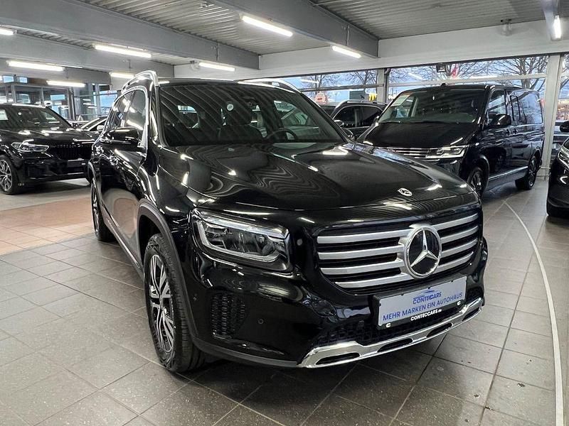 Gebraucht Mercedes GLB200 Progressive 150 PS (110 kW) 2024 Kosmosschwarz SUV