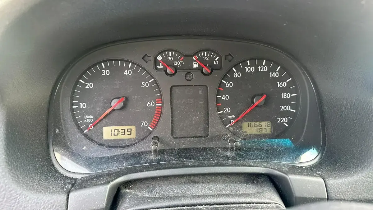 Gebraucht VW Golf III 75 PS (55 kW) 1999 Silber Limousine