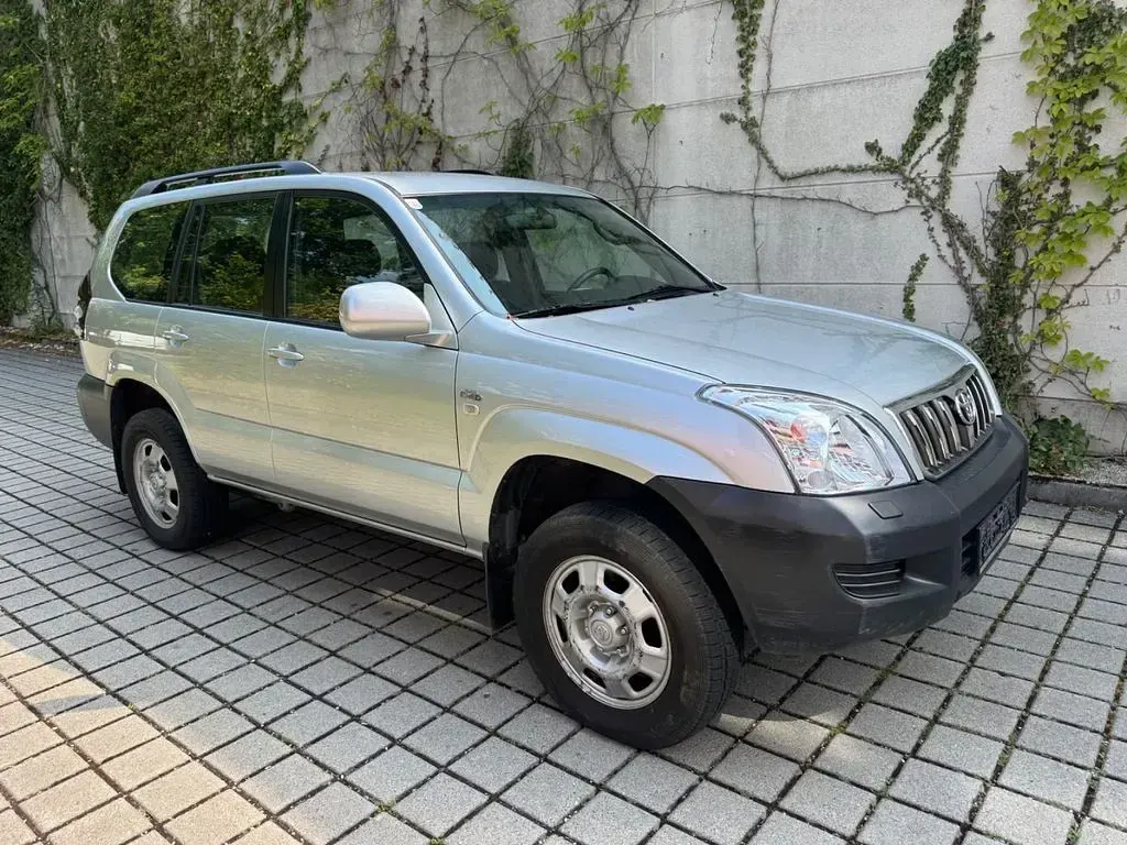 Gebraucht Toyota Land Cruiser 173 PS (127 kW) 2007 Silber SUV