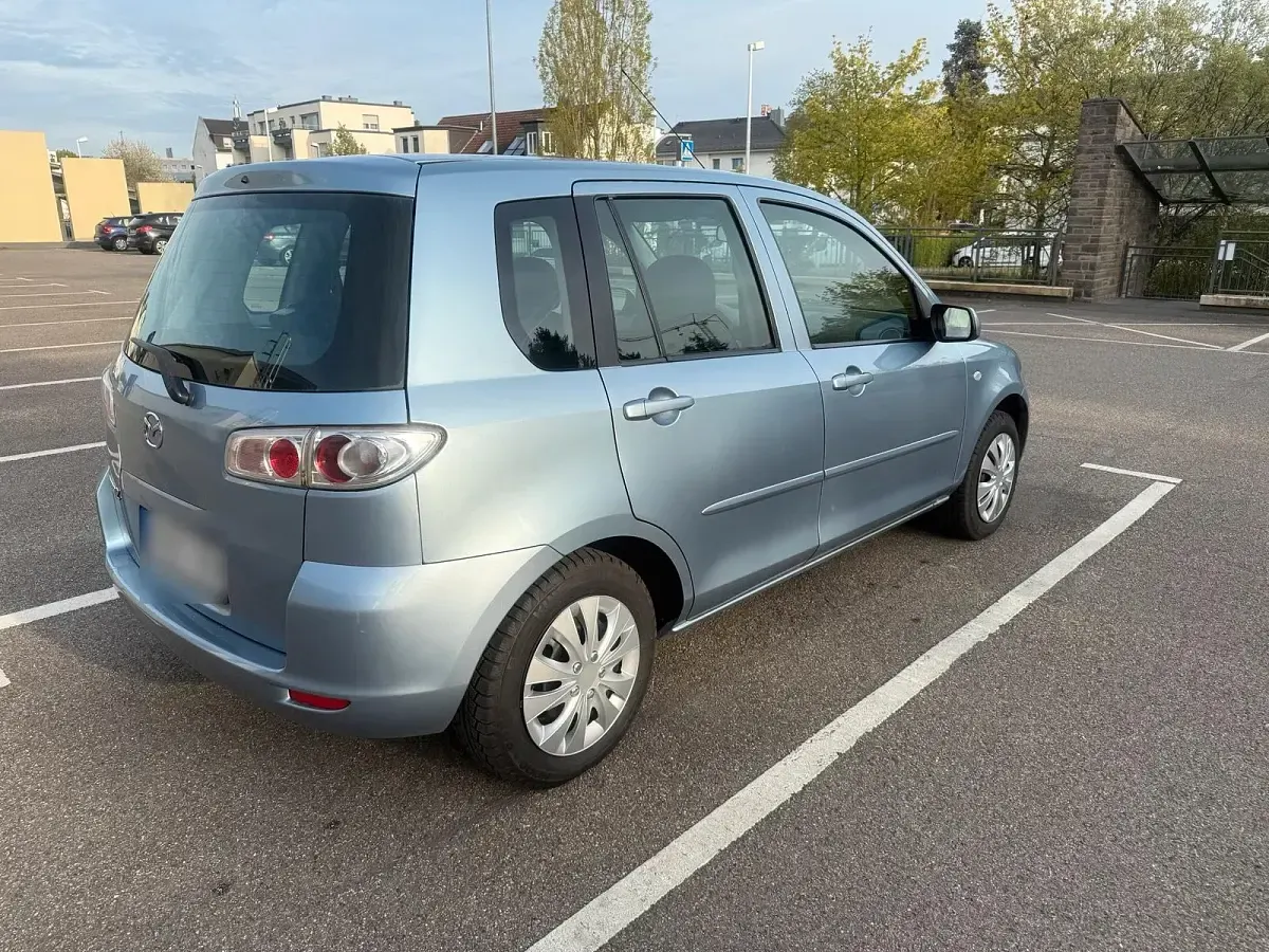 Gebraucht Mazda 2 80 PS (58 kW) 2006 Blau Kleinwagen