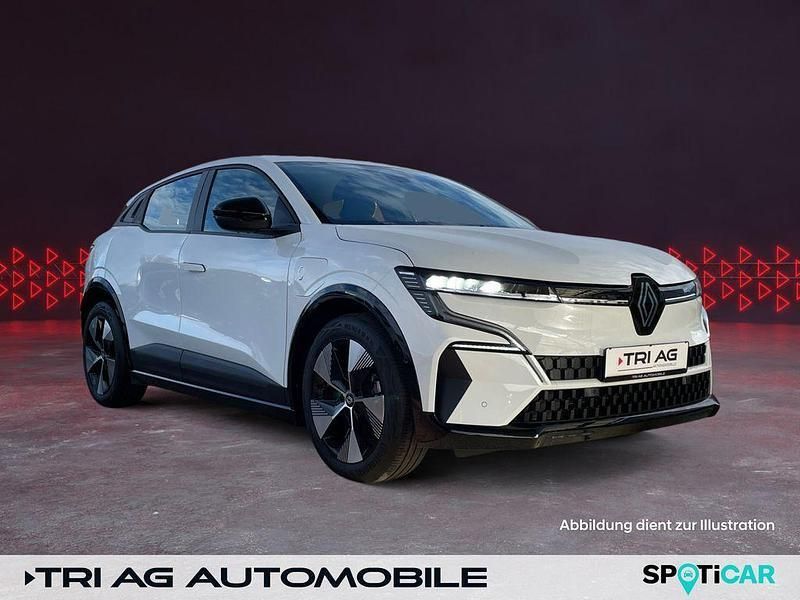 Gebraucht Renault Megane E-Tech Equilibre 96 kW (131 PS) 2022 Arktis weiß Limousine