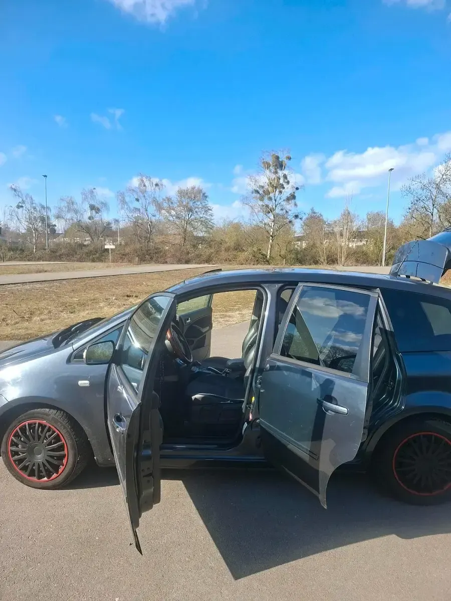 Gebraucht Ford C-MAX 136 PS (100 kW) 2010 Van / Kleinbus