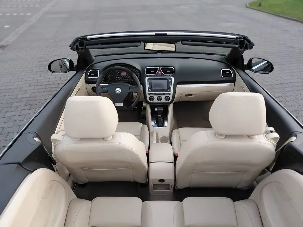 Używany VW Eos Individual 250 KM (183 kW) 2007 Czarny Kabriolet