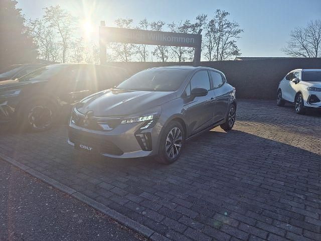 Neu Mitsubishi Colt Plus 91 PS (66 kW) 2026 Grau Limousine