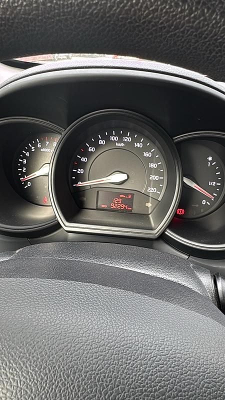 Gebraucht Kia Rio 86 PS (63 kW) 2013 Schwarz Kleinwagen