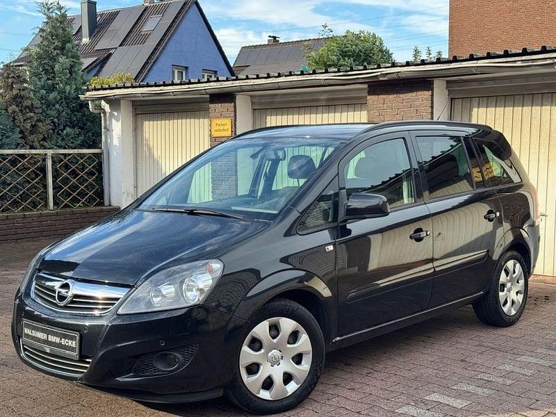 Schwarz Gebraucht 2014 Opel Zafira Family Van / Kleinbus | 4.900 € (Guter Preis) - Bild 1/4