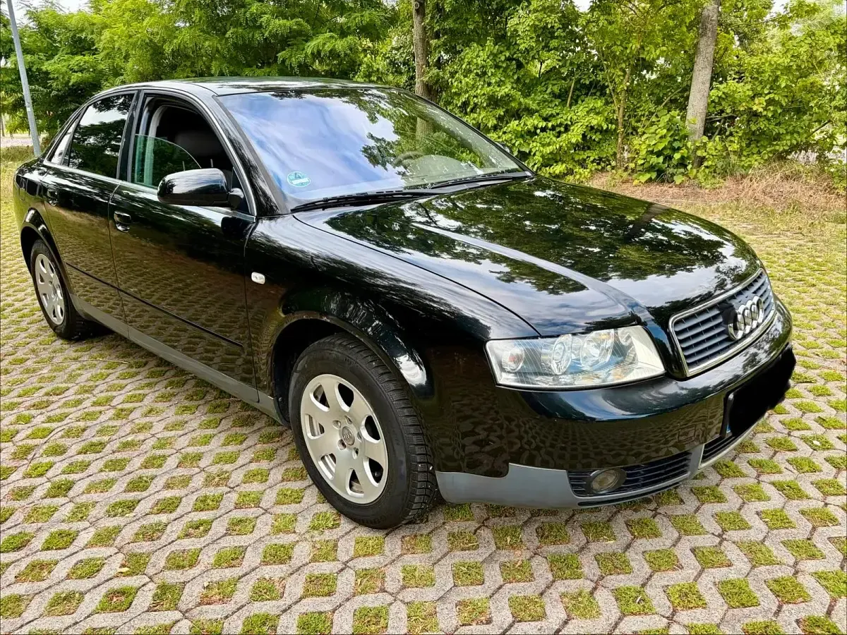 Gebraucht Audi A4 120 PS (88 kW) 2003 Schwarz Limousine
