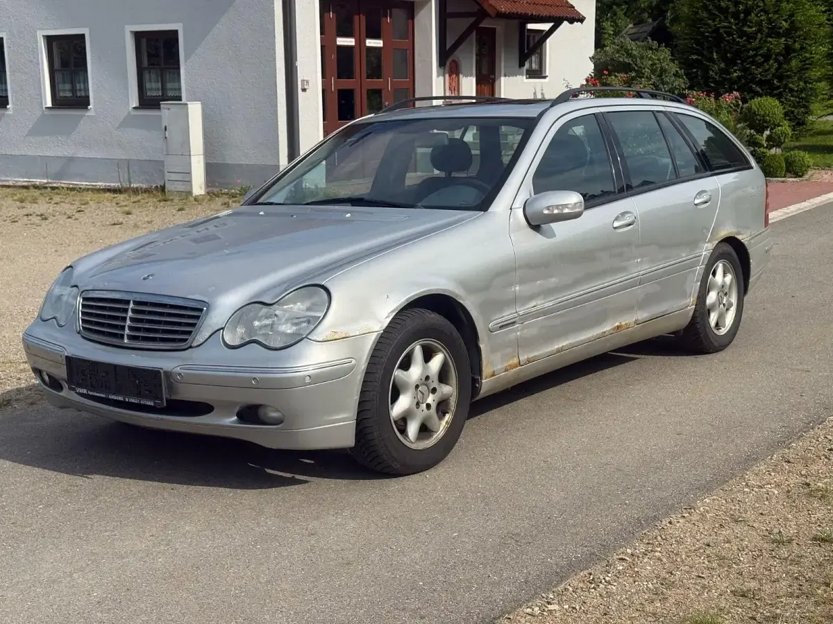 Gebraucht Mercedes C200 Elegance 163 PS (119 kW) 2002 Silber Kombi