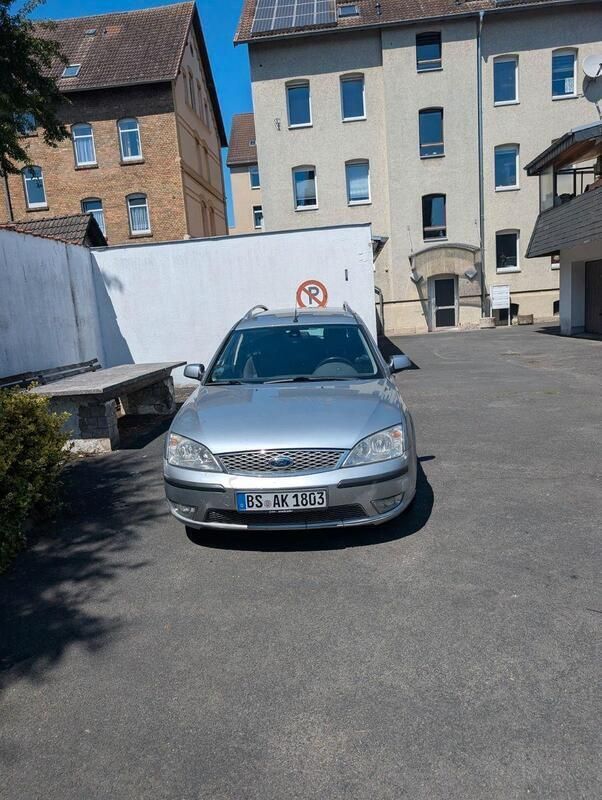 Grau Gebraucht 2007 Ford Mondeo Titanium Kombi | 1.700 € (Fairer Preis) - Bild 1/4