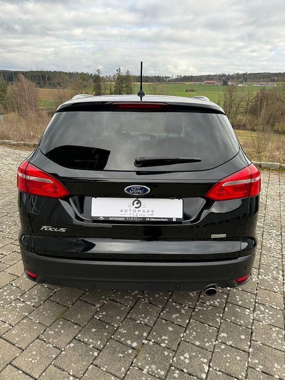 Gebraucht Ford Focus Titanium 150 PS (110 kW) 2018 Schwarz Limousine