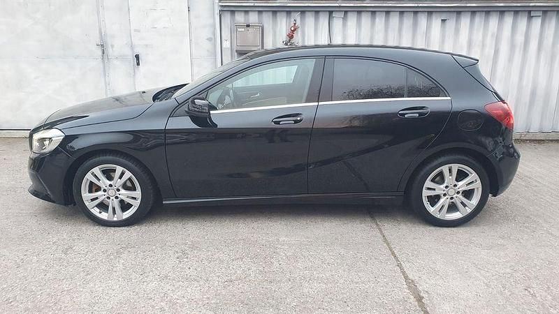Gebraucht Mercedes A200 136 PS (100 kW) 2016 Schwarz Limousine