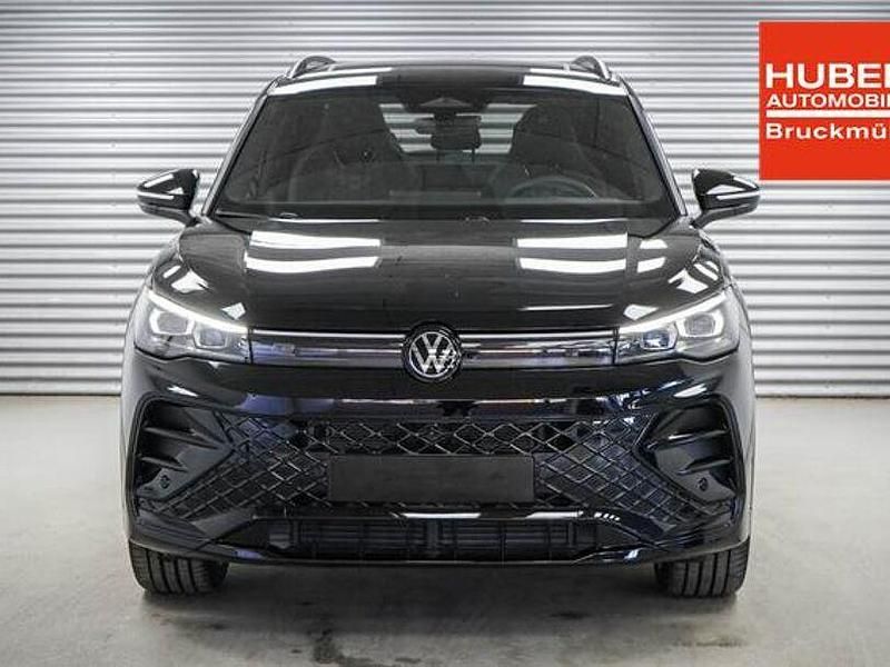 Neu VW Tiguan 193 PS (141 kW) 2025 Andere SUV