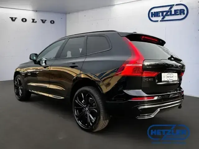 Gebraucht Volvo XC60 Plus 146 PS (107 kW) 2025 Schwarz SUV