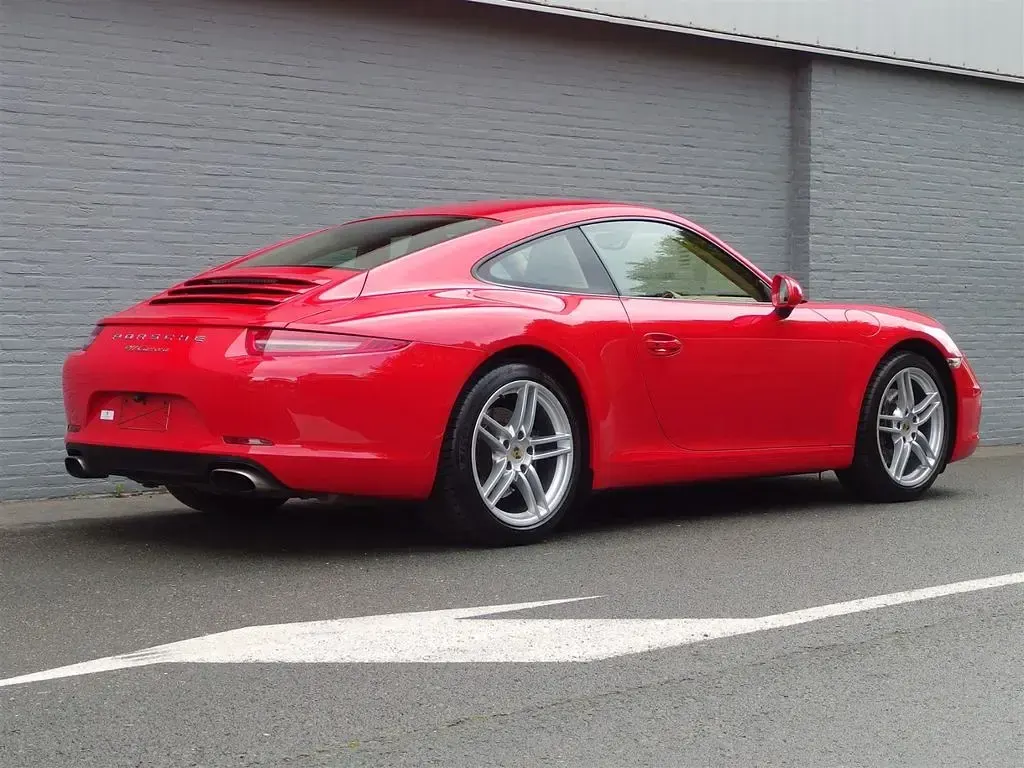 Gebraucht Porsche 911 Carrera 349 PS (256 kW) 2013 Rot