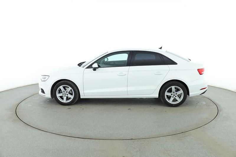 Gebraucht Audi A3 110 PS (80 kW) 2019 Weiß Limousine