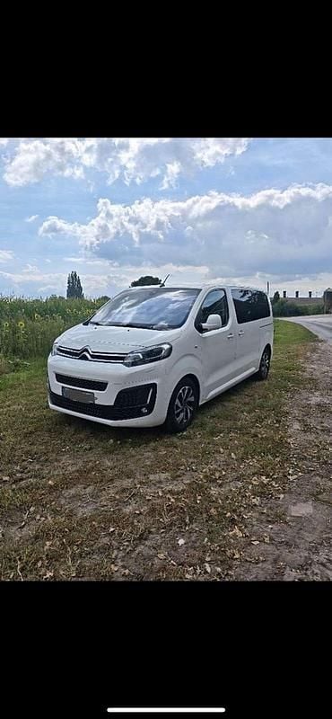 Weiß Gebraucht 2018 Citroën Spacetourer Business Class Van | 25.000 € (Fairer Preis) - Bild 1/4