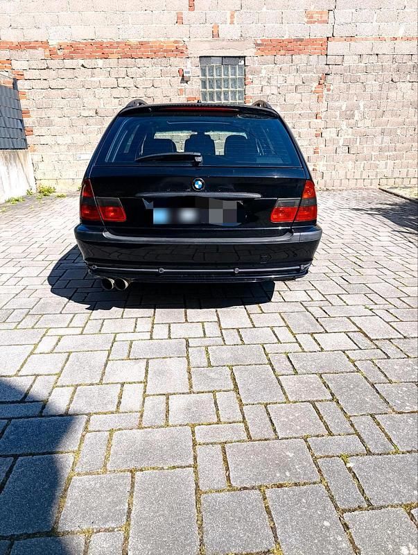 Usata BMW 330 184 CV (135 kW) 2000 Nero Station wagon