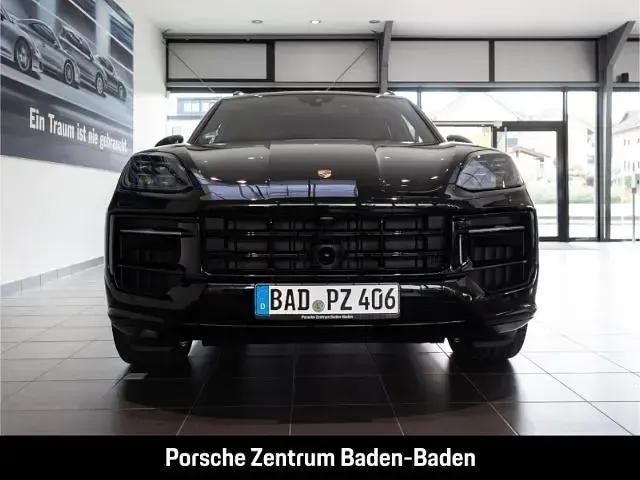 Second-hand Porsche Cayenne Black Edition 470 CP (345 kW) 2026 Negru SUV
