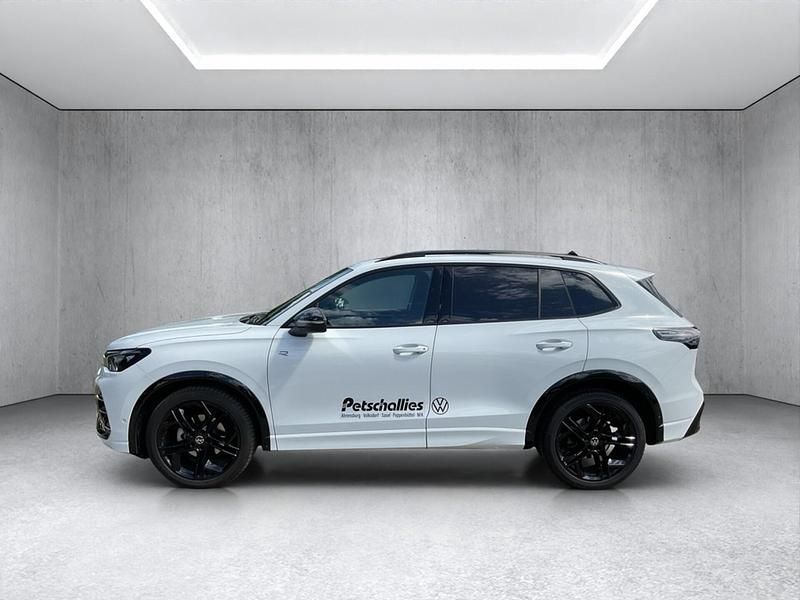 Gebraucht VW Tiguan R-line 150 PS (110 kW) 2024 Weiß SUV