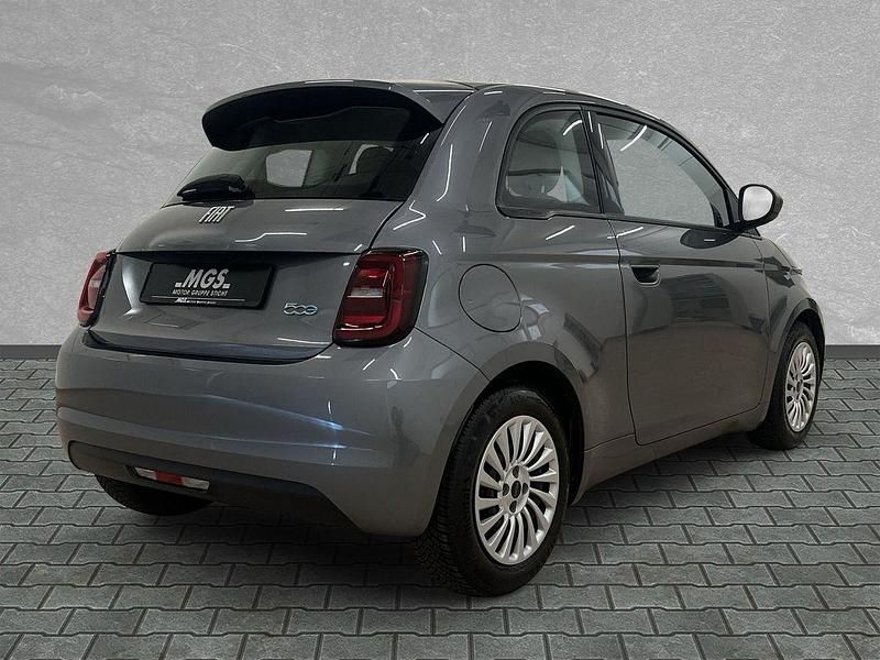 Gebraucht Fiat 500e Action 69 kW (95 PS) 2022 Mineral grau (metall Kleinwagen