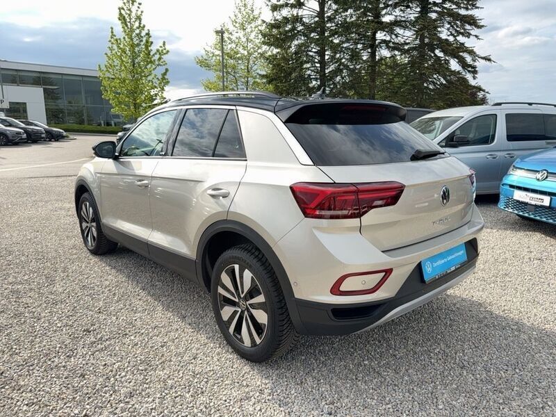 Gebraucht VW T-Roc Move 116 PS (85 kW) 2024 Ivory silver SUV