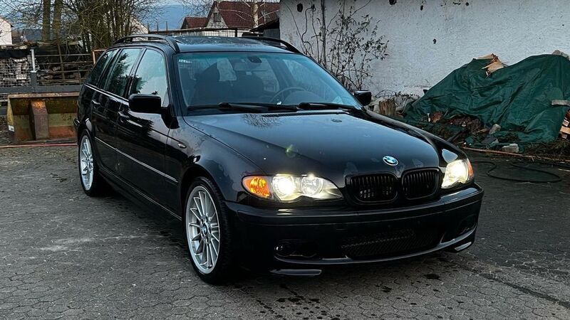 Schwarz Gebraucht 2003 BMW 325 Shadowline Kombi | 2.500 € (Superpreis) - Bild 1/4