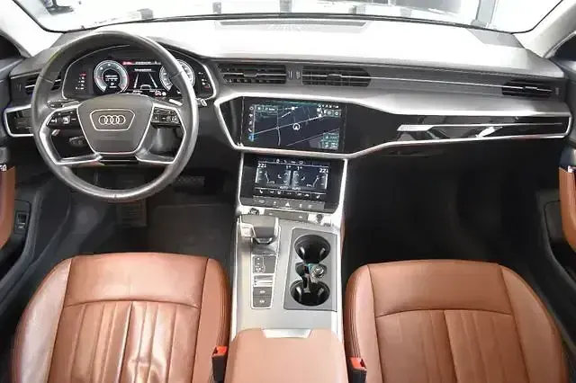 Gebraucht Audi A6 Basis 204 PS (150 kW) 2022 Schwarz Kombi