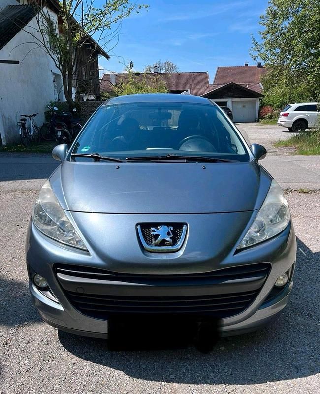 Grau Gebraucht 2012 Peugeot 207 Kombi | 2.300 € - Bild 1/4
