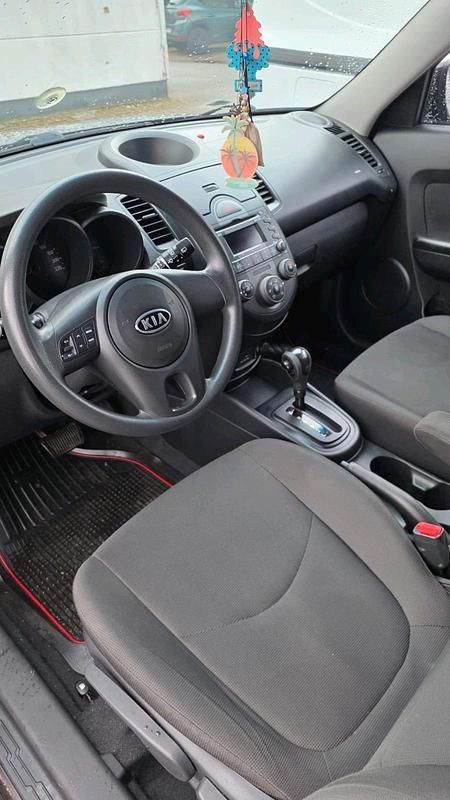 Gebraucht Kia Soul 128 PS (94 kW) 2011 Schwarz SUV