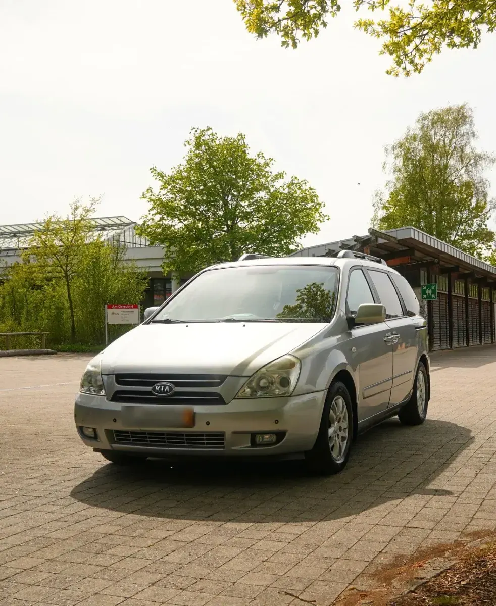 Gebraucht Kia Carnival 185 PS (136 kW) 2007 Grau Van / Kleinbus