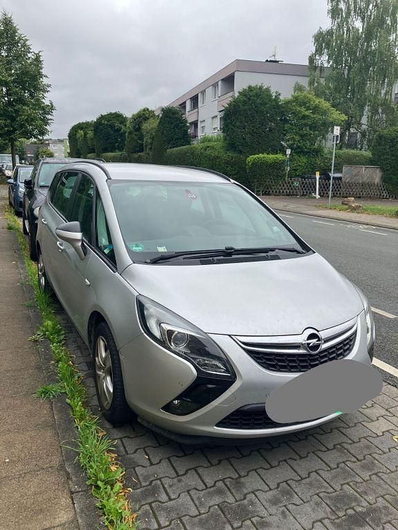 Silber Gebraucht 2015 Opel Zafira Tourer Van / Kleinbus | 7.500 € (Guter Preis) - Bild 1/4