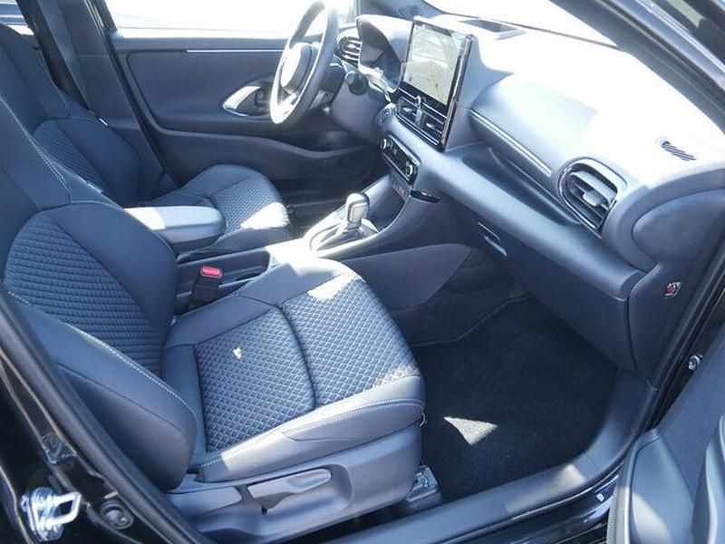 Gebraucht Mazda 2 92 PS (67 kW) 2024 Schwarz / operaschwarz (metallic) Kleinwagen