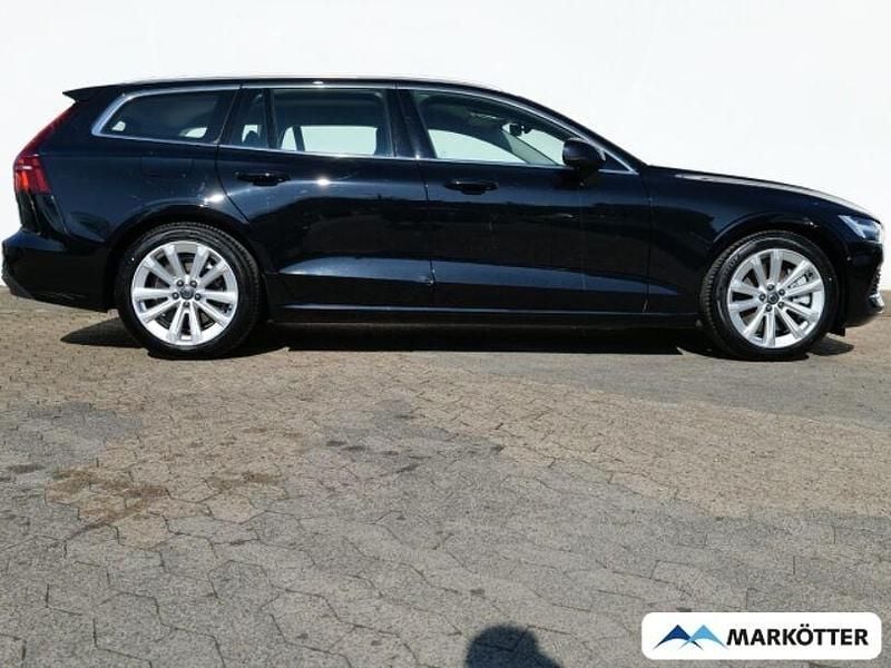 Gebraucht Volvo V60 398 PS (292 kW) 2023 Schwarz Kombi
