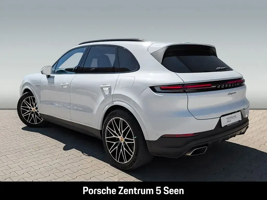 Gebraucht Porsche Cayenne E-Hybrid 470 PS (345 kW) 2024 Weiß SUV