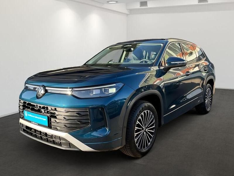 Gebraucht VW Tayron Life 193 PS (141 kW) 2025 (nightshade blue mmetallic) SUV