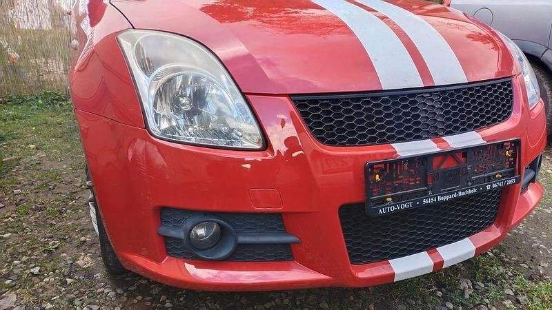 Gebraucht Suzuki Swift 102 PS (75 kW) 2008 Rot Kleinwagen