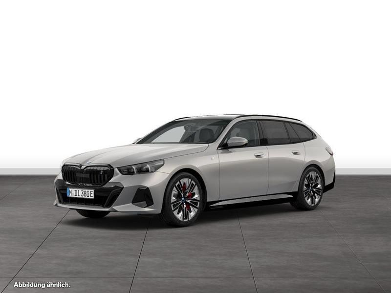 Grau Gebraucht 2024 BMW i5 Limousine | 66.860 € - Bild 1/3
