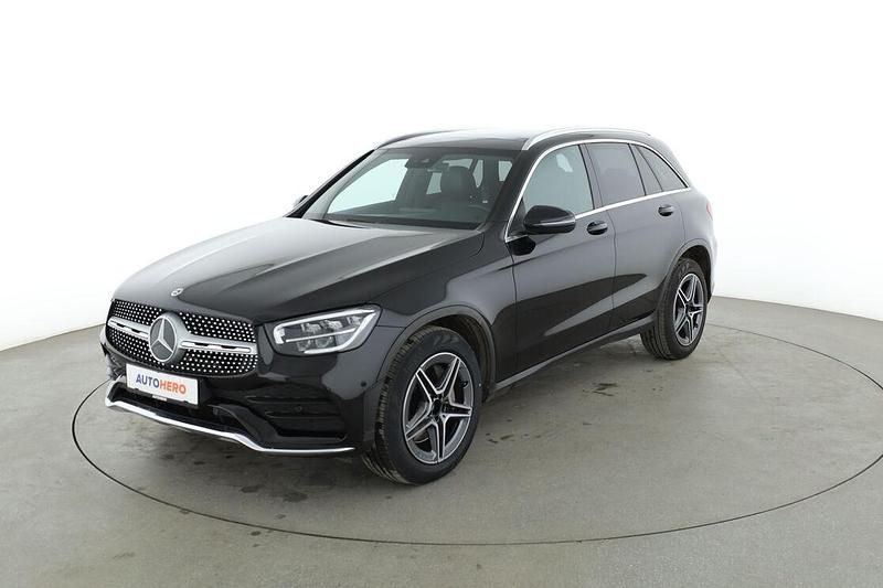 Schwarz Gebraucht 2022 Mercedes GLC220 AMG line SUV | 35.990 € (Fairer Preis) - Bild 1/3