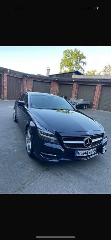 Blau Gebraucht 2012 Mercedes CLS350 Limousine | 16.950 € (Fairer Preis) - Bild 1/4
