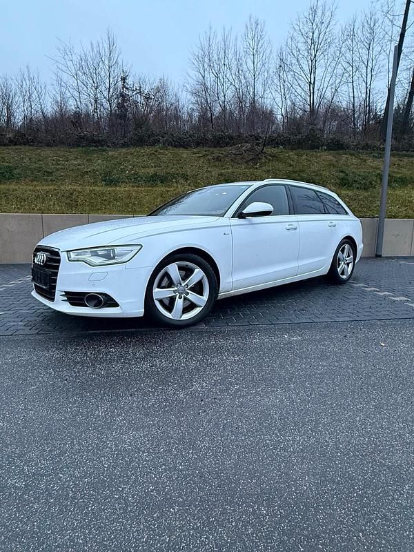 Weiß Gebraucht 2012 Audi A6 S-Line Kombi | 9.990 € (Superpreis) - Bild 1/4