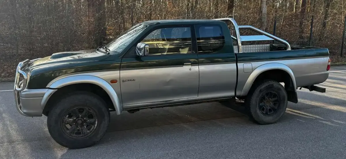 Gebraucht Mitsubishi L200 99 PS (72 kW) 2000 Grün Pickup